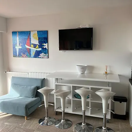 Face Апартаменты *